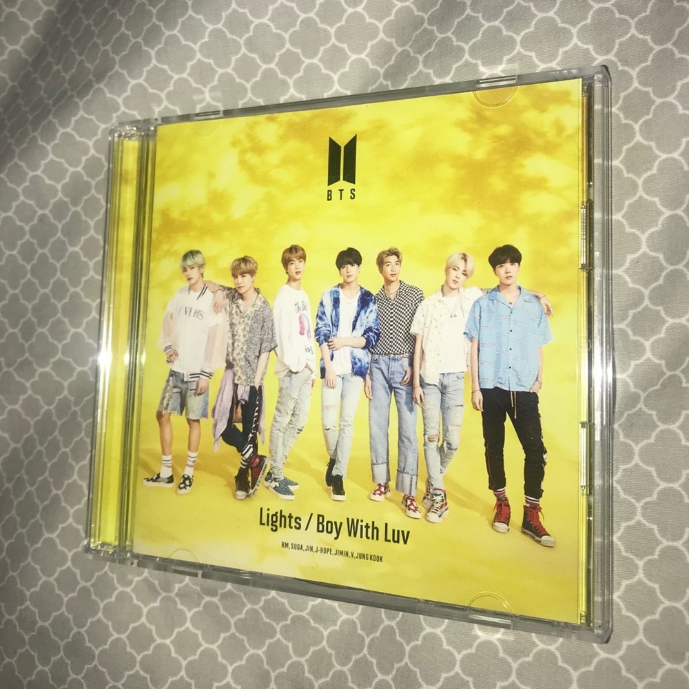BTS Lights / Boy with Luv CD